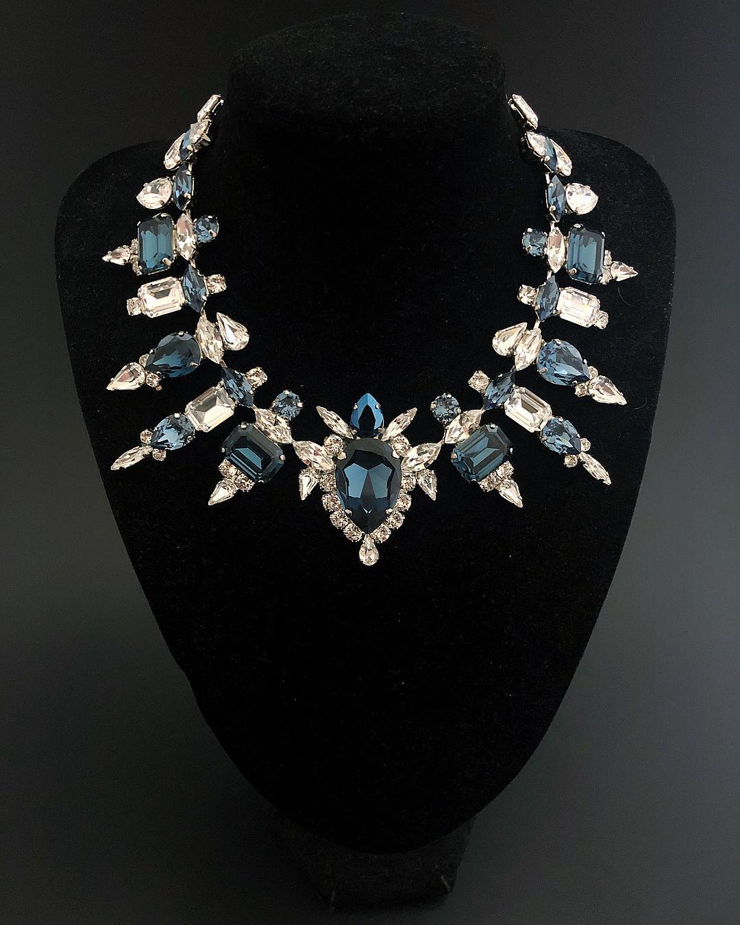 Best Jewelry Online: Sapphire and Clear Rhinestone Necklace