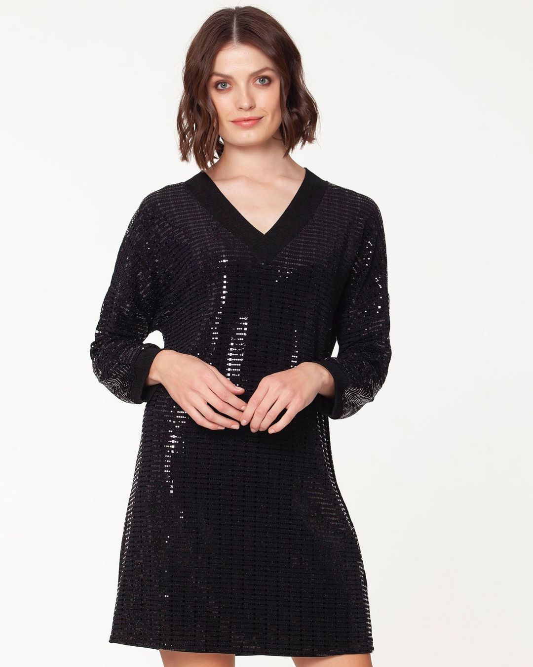 Gresey Style Short Sequin Dress with Long Sleeves