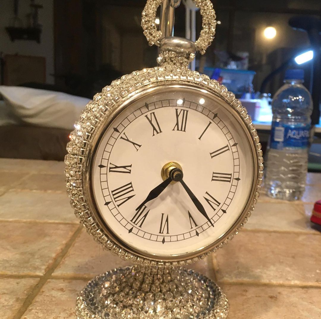 Glittering Silver Rhinestones Standing Clock