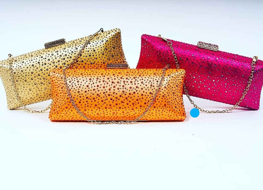 Reina Raindrop Rhinestones Clutch with Chain Strap BLING BAGS to Update Your Glamour Accessories