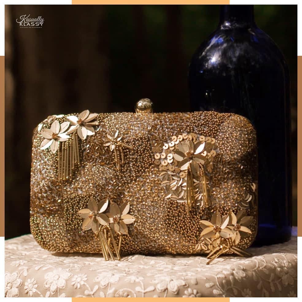 Glittering Evening Gold Sequin Clutch BLING BAGS to Update Your Glamour Accessories