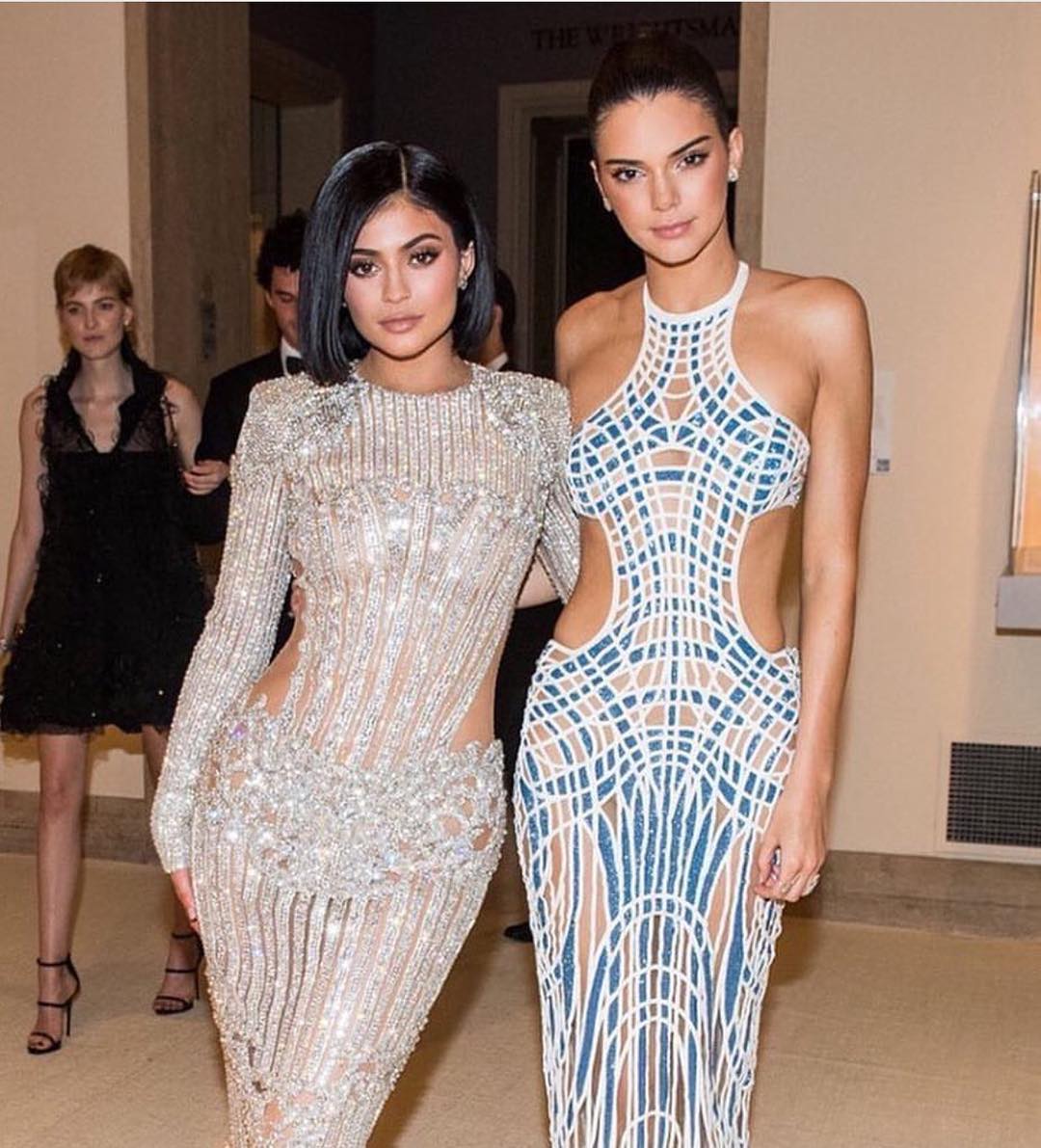 Kylie Jenner Wear a Glittering Rhinestones Long Gown with Full Sleeves