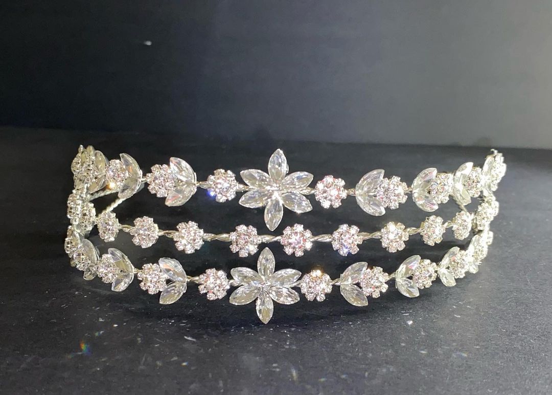 3-Lines Silver Headpiece with Rhinestones in Floral Pattern