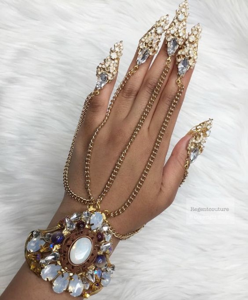 NAIL RING Bling • Be AMAZED by this NEWEST Glam Craze!