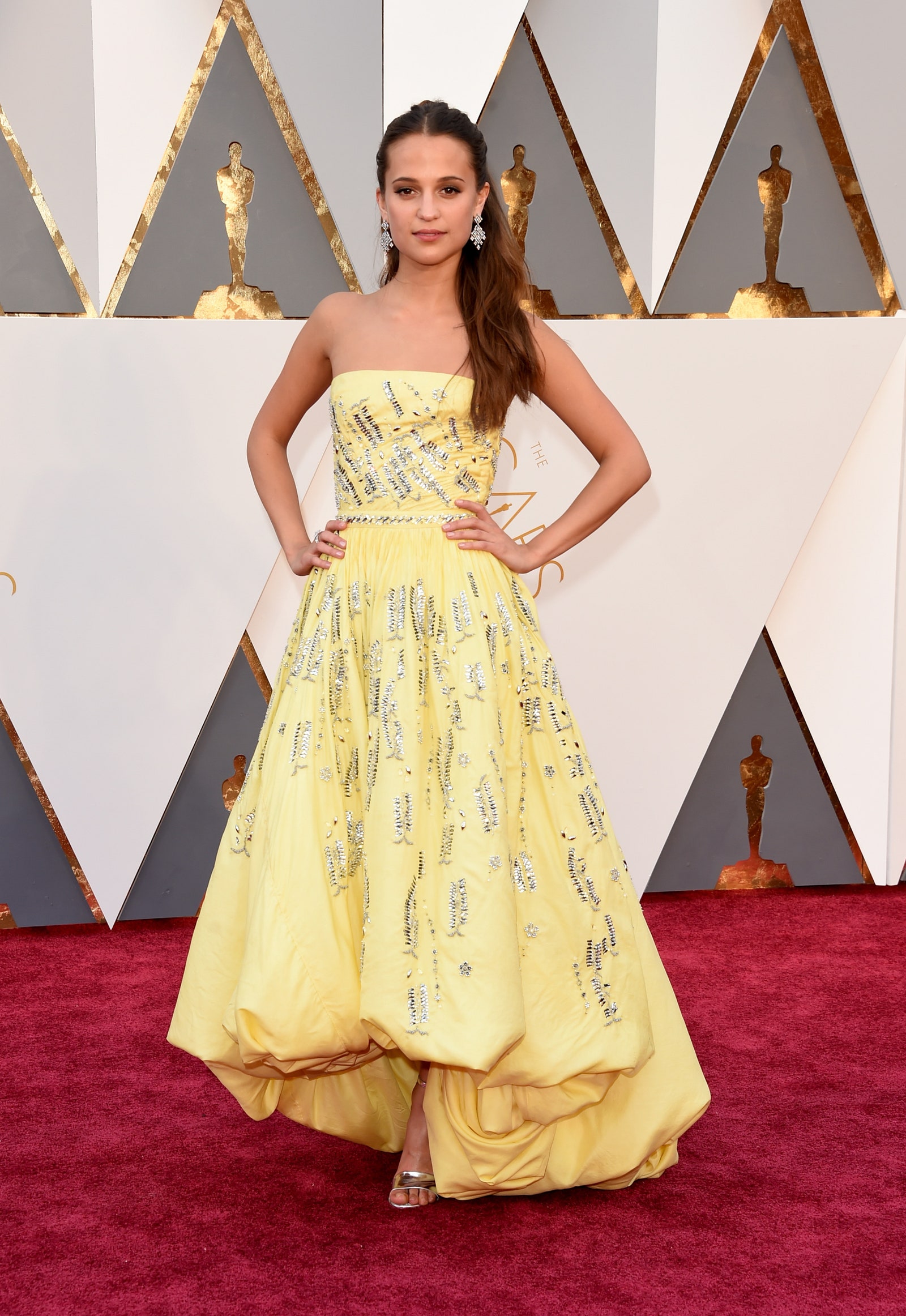 Red Carpet bling Alicia Vikander In A Yellow Long Gown with A Bubble Hem Skirt and Silver Sequins