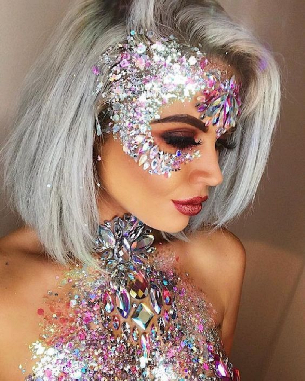 Beautful strass.  Rhinestone makeup, Catwalk makeup, Fantasy makeup