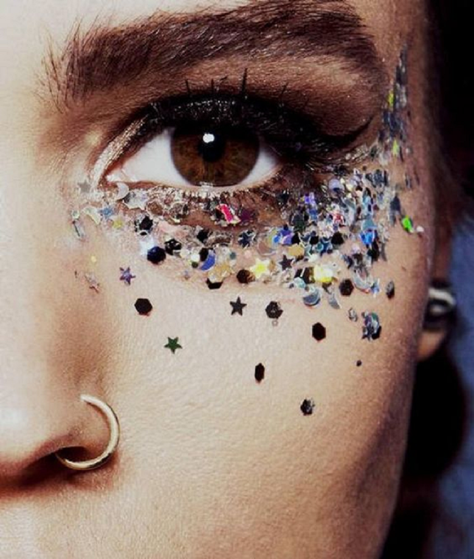 Bling makeup A Combination Of Holographic Stars, Silver Glitter and Large Round Holographic Spheres Face Makeup Bling