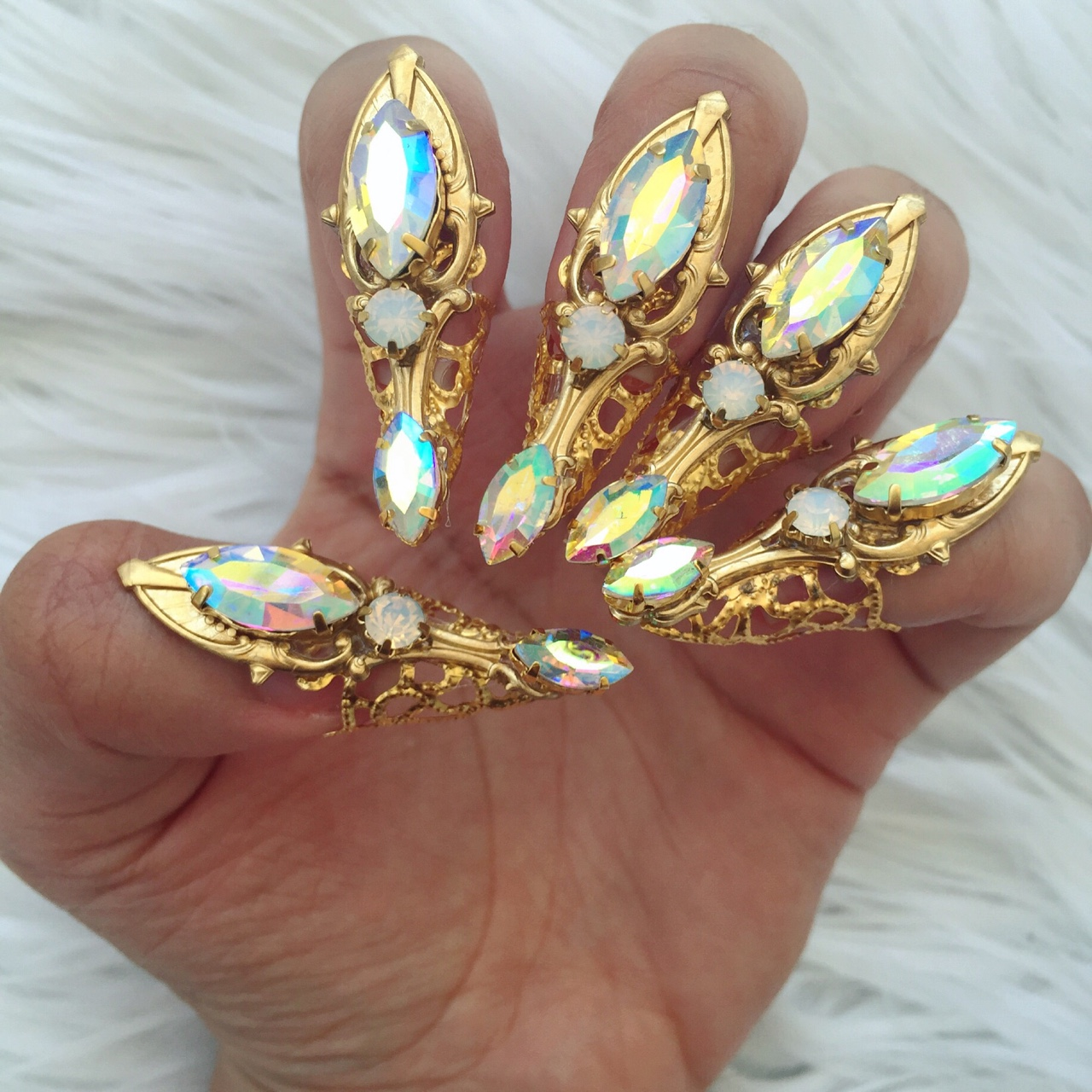 NAIL RING Bling • Be AMAZED by this NEWEST Glam Craze!