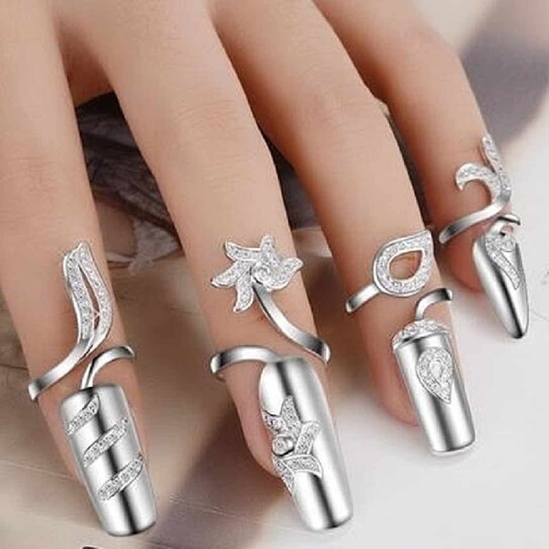 Nail ring bling 4PC Personality Fashion Creative Open Glittering Rhinestones Nail Ring