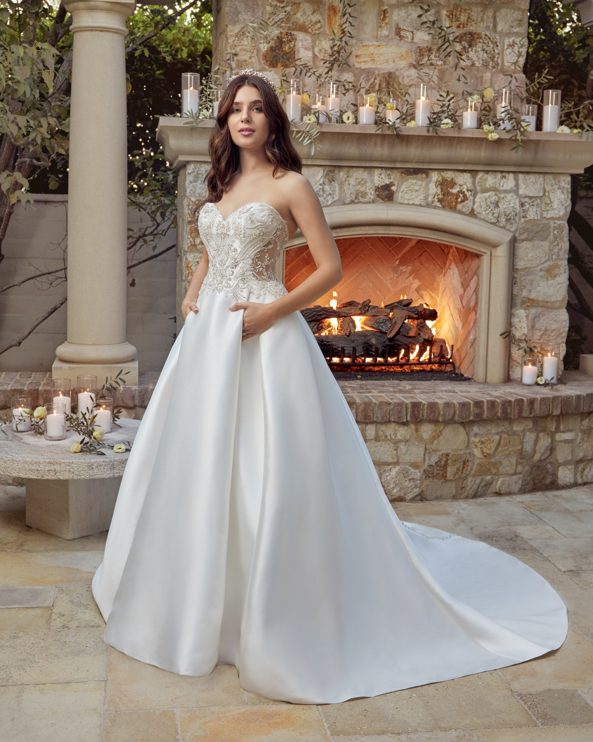 Wedding dress with outlet bling bodice