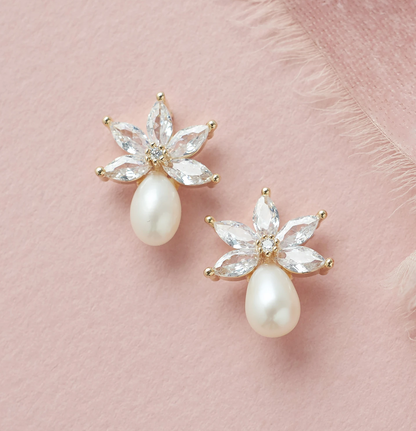 Bling wedding accessories Elegant Freshwater Pearl Stud Bridal Earrings