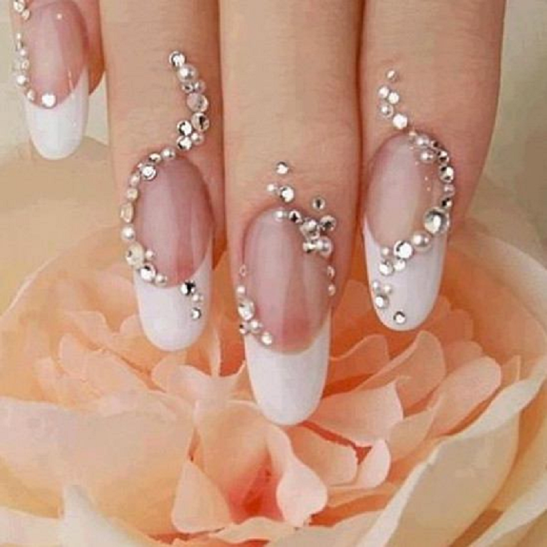 Bling wedding accessories Nail Sparkle On Your Big Day