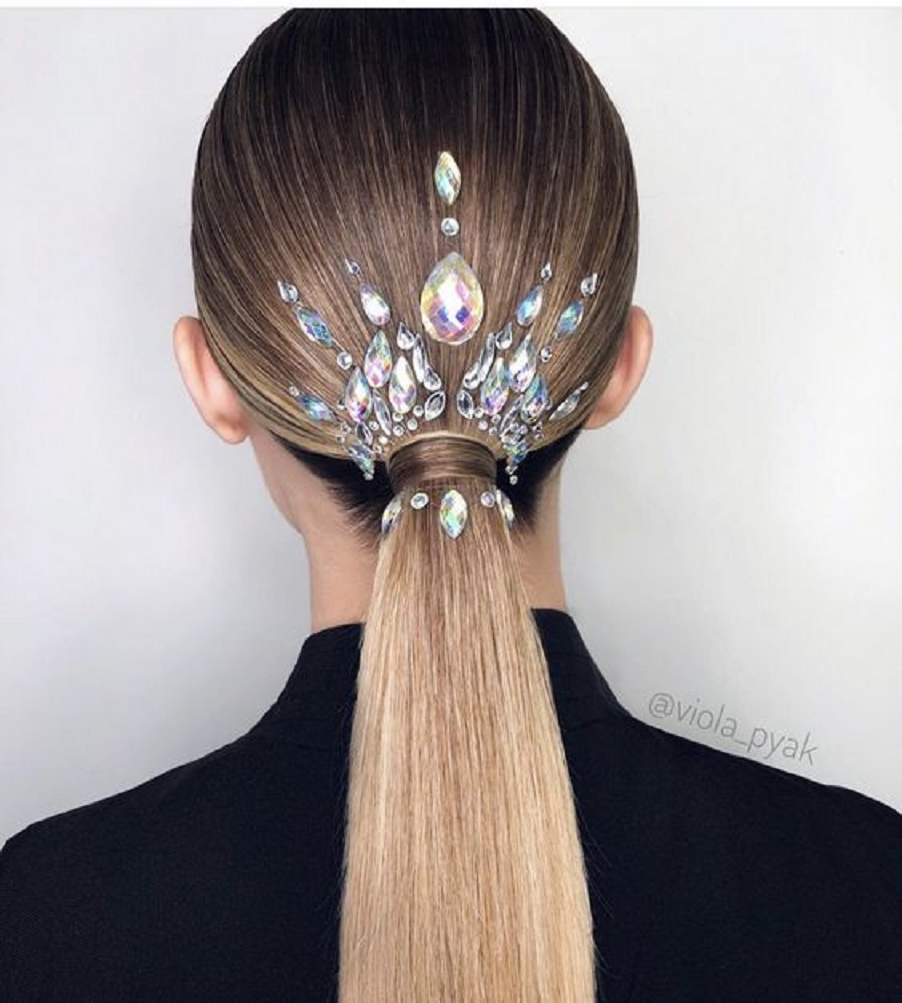 Bling hair accessories A Perfect Ponytail with Crystal Rhinestones Pinned On The Hair