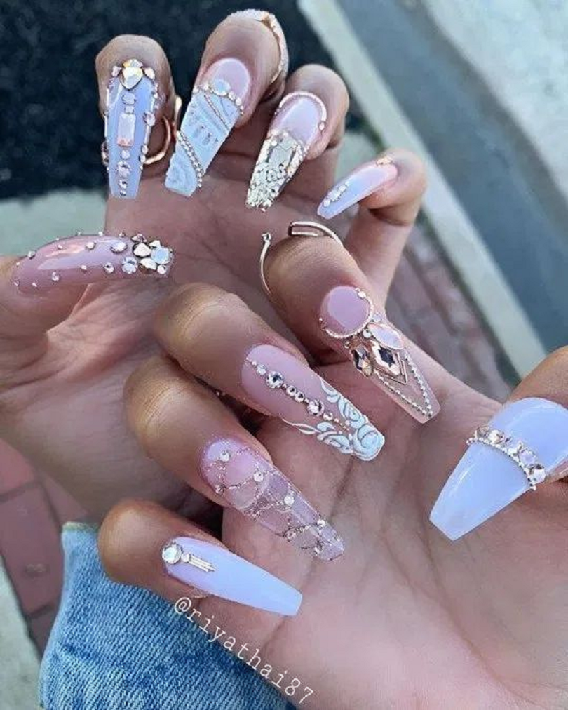 Bling fingernails 