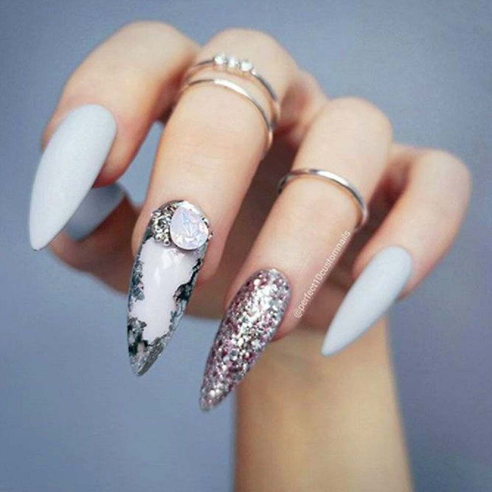 Bling fingernails Long-Sharp Tip Nails with Multi-Colour Nail Polish and A Tear Drop Shape Crystal