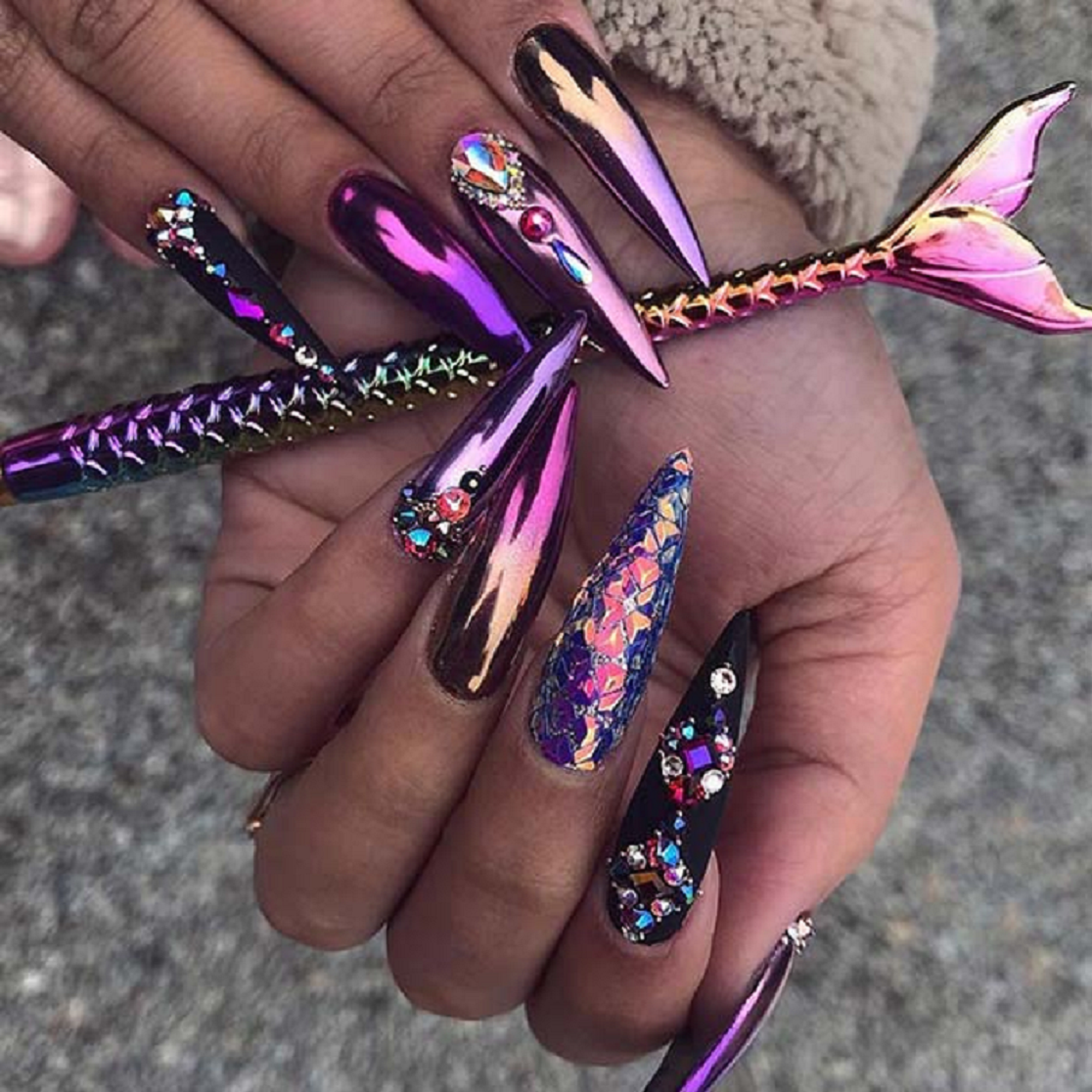 Bling fingernails Bling fingernails Beach Obsessed  - Mermaid Pattern Nails with Rhinestones and Shining Nail Polish