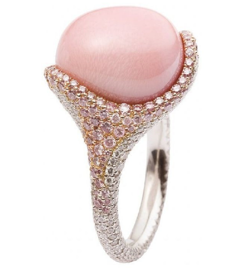 Best massive bling rings 2021 Elegant Conch Pearl with Pink Diamond Ring In Rose Gold