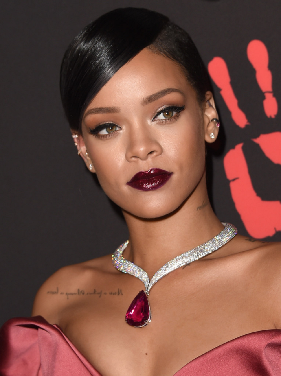 Amazing Hollywood celeb bling Rihanna Wearing A Red Ruby Pendant with Clear Diamond Necklace