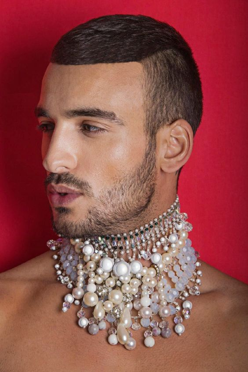 Best MEN'S Bling on Pinterest You Look Smart with the White Pearls Men's Neck Choker