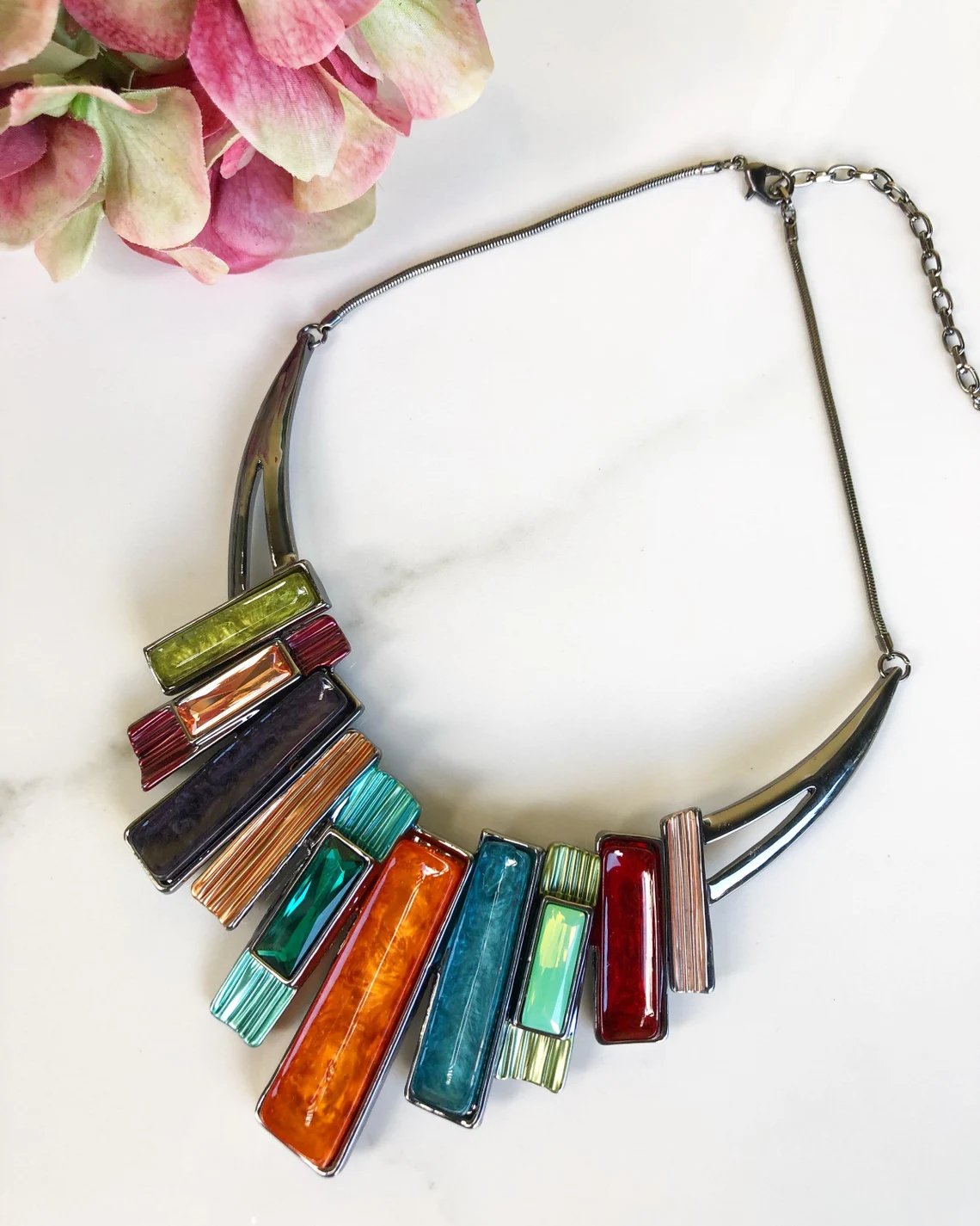 Beautiful Multicolor Resine Stone Statement Jewellery Necklace