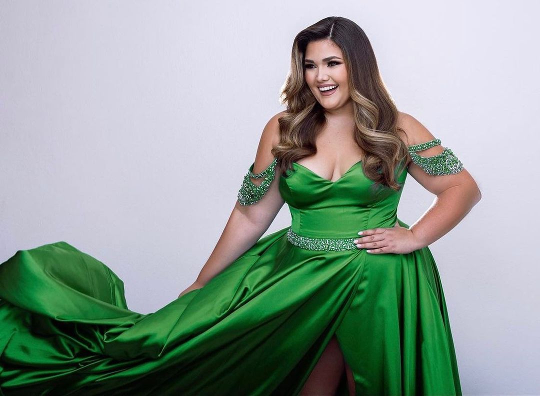 Plus Size Green Long Off The Shoulder Embellished Gown