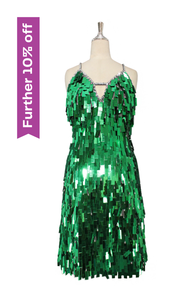 Short handmade sequin dress, in rectangular emerald green paillette sequins